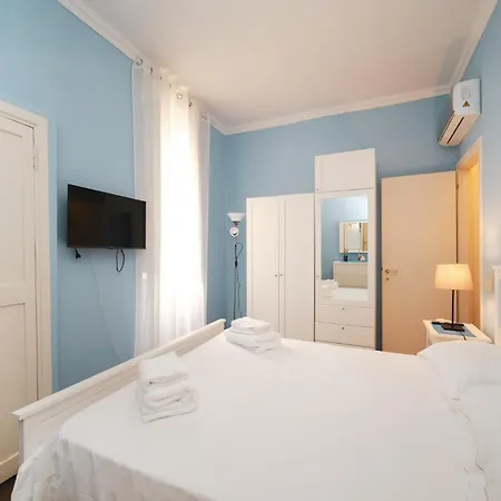 Pettinari By Buddyrent Appartement