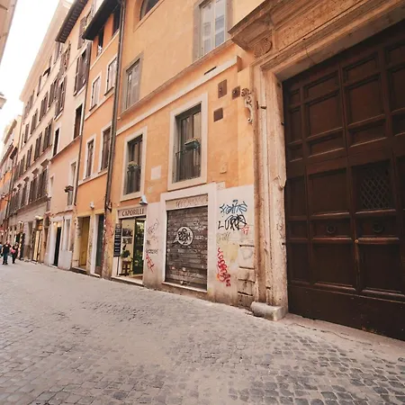 Appartement Pettinari By Buddyrent Rome