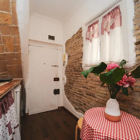 Pettinari By Buddyrent Apartment