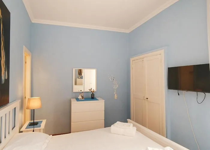 Pettinari By Buddyrent *