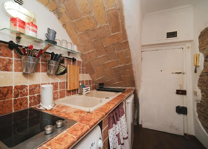 Pettinari By Buddyrent